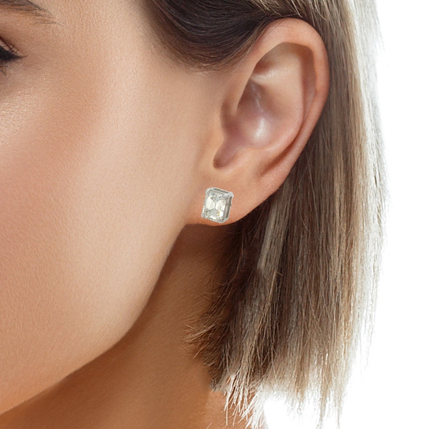 2.33 Ct. diamond stud gold earrings