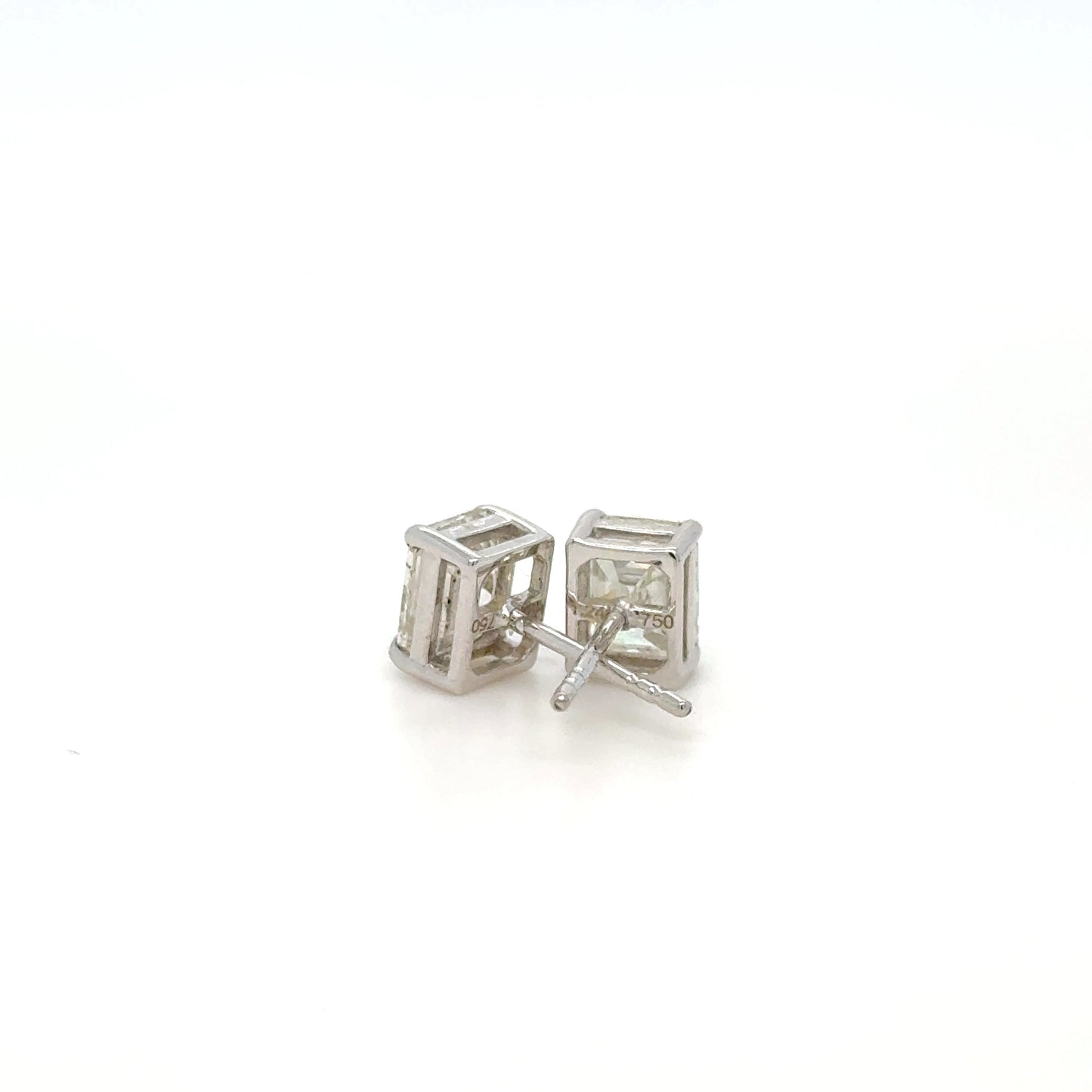 2.33 Ct. diamond stud gold earrings