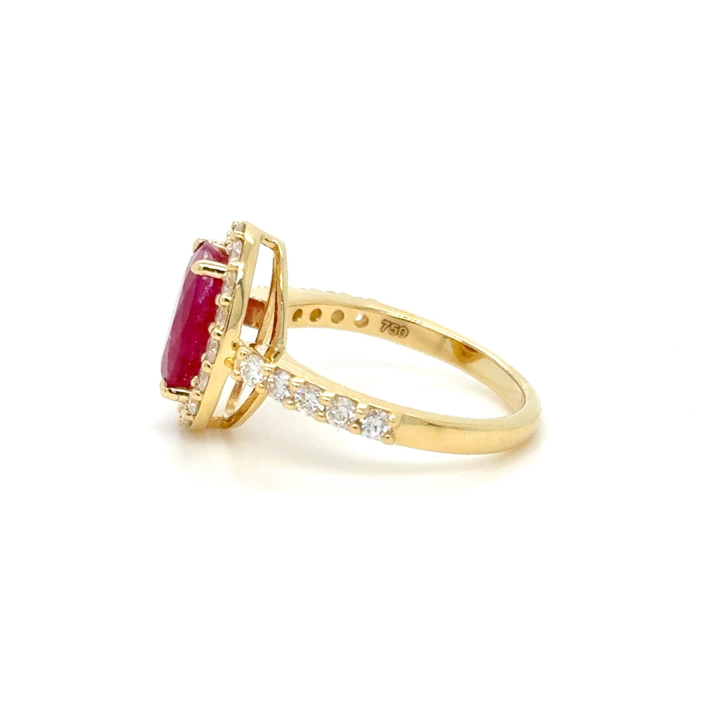 18k gold Oval mixed cut Ruby & diamond ring