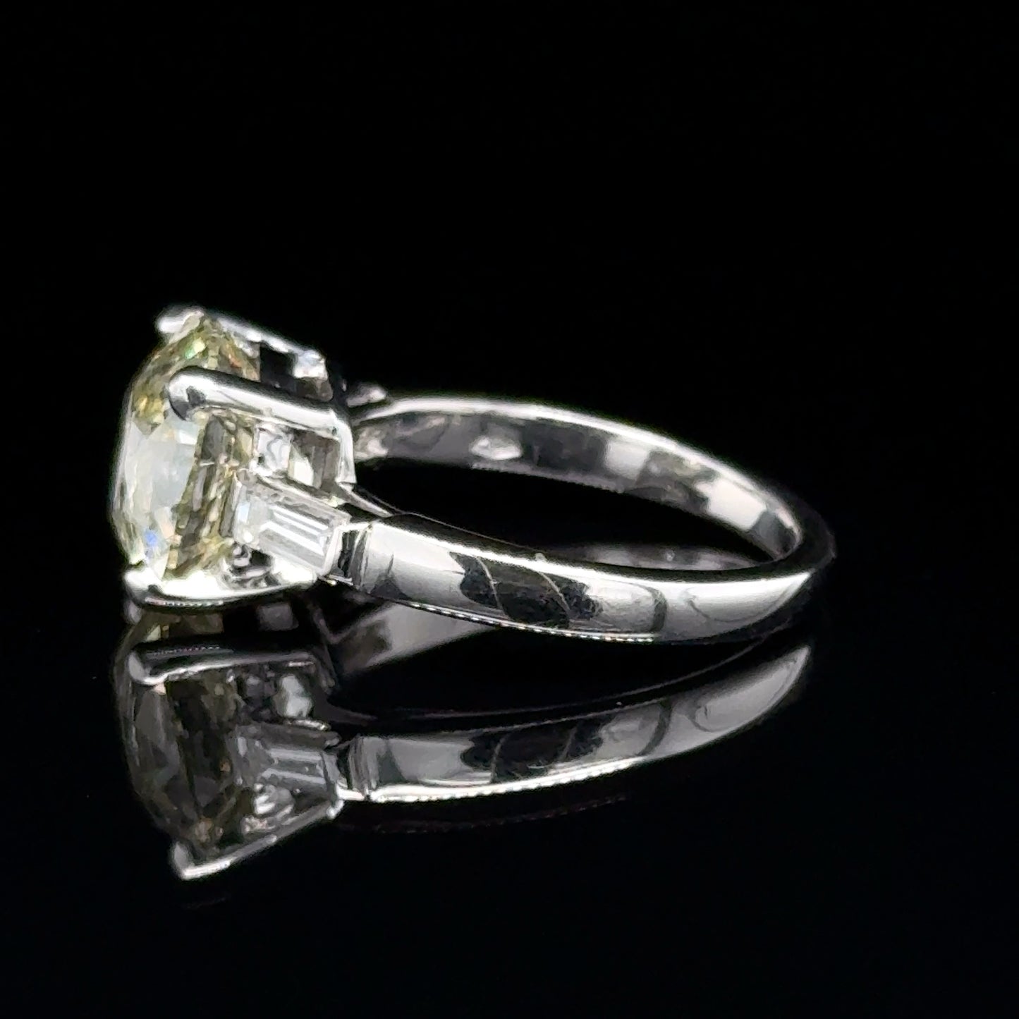 18k Gold 5Ct Old Mine Cut Diamond Ring