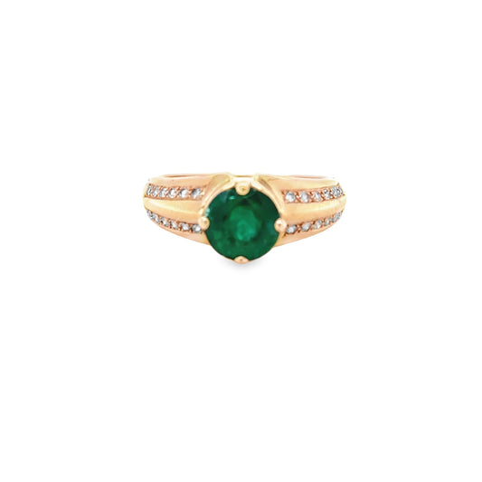 Round cut Emerald ring
