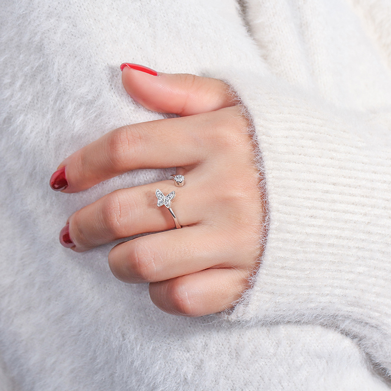 Butterfly ring