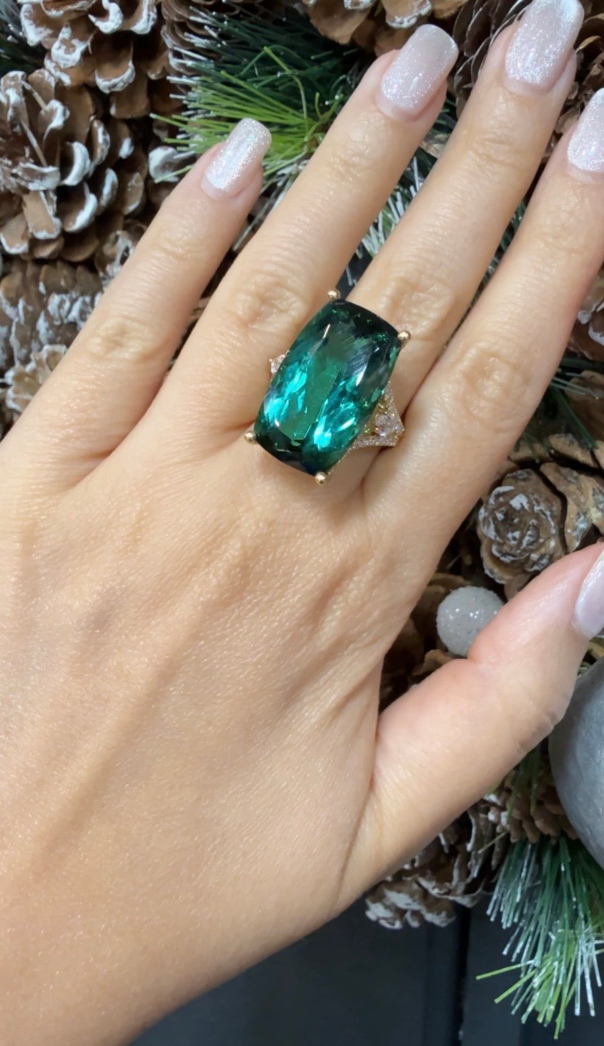 17.55 Carat Tourmaline ring in 18K Yellow Gold