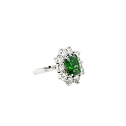 Tsavorite & diamond ring
