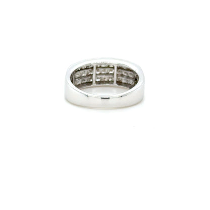 Invisible Set Princess Cut Diamond Ring in 18K White Gold