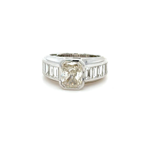 2.21 Carat GIA Certified Diamond & Baguette Diamond Ring in 18K White Gold