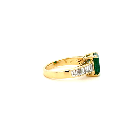 2.18ct Zambian Emerald & Diamond Ring 18K Yellow Gold