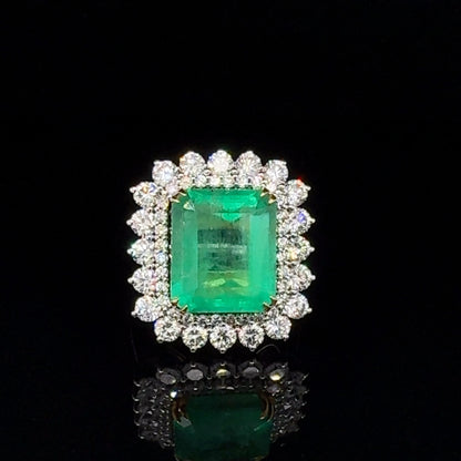 7.98 carat Colombian Natural Vivid Green Emerald cluster ring