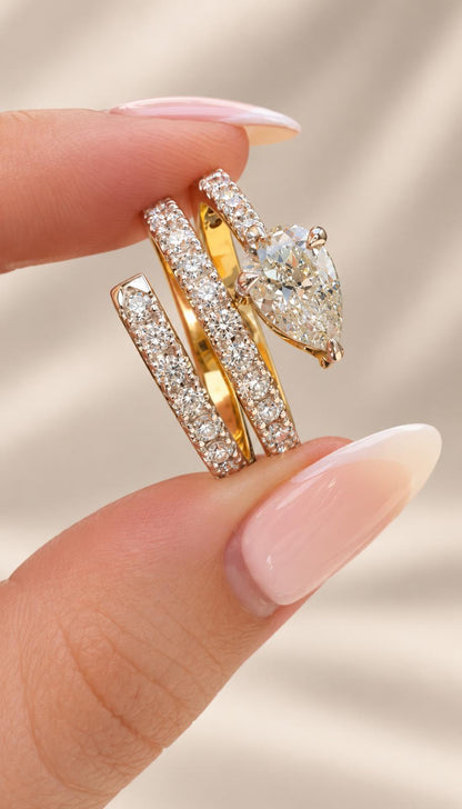 1.13ct Pear Shape Diamond Spiral Ring 18K Yellow Gold