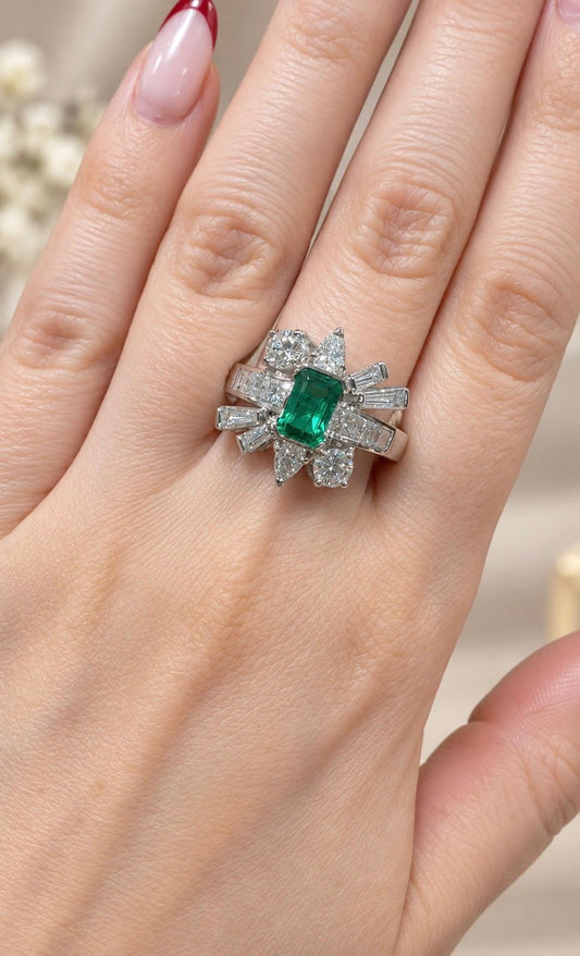 0.60ct Emerald & Diamond Ring 18K White Gold