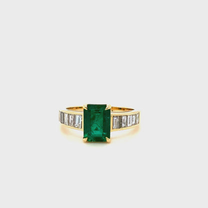 2.18ct Zambian Emerald & Diamond Ring 18K Yellow Gold